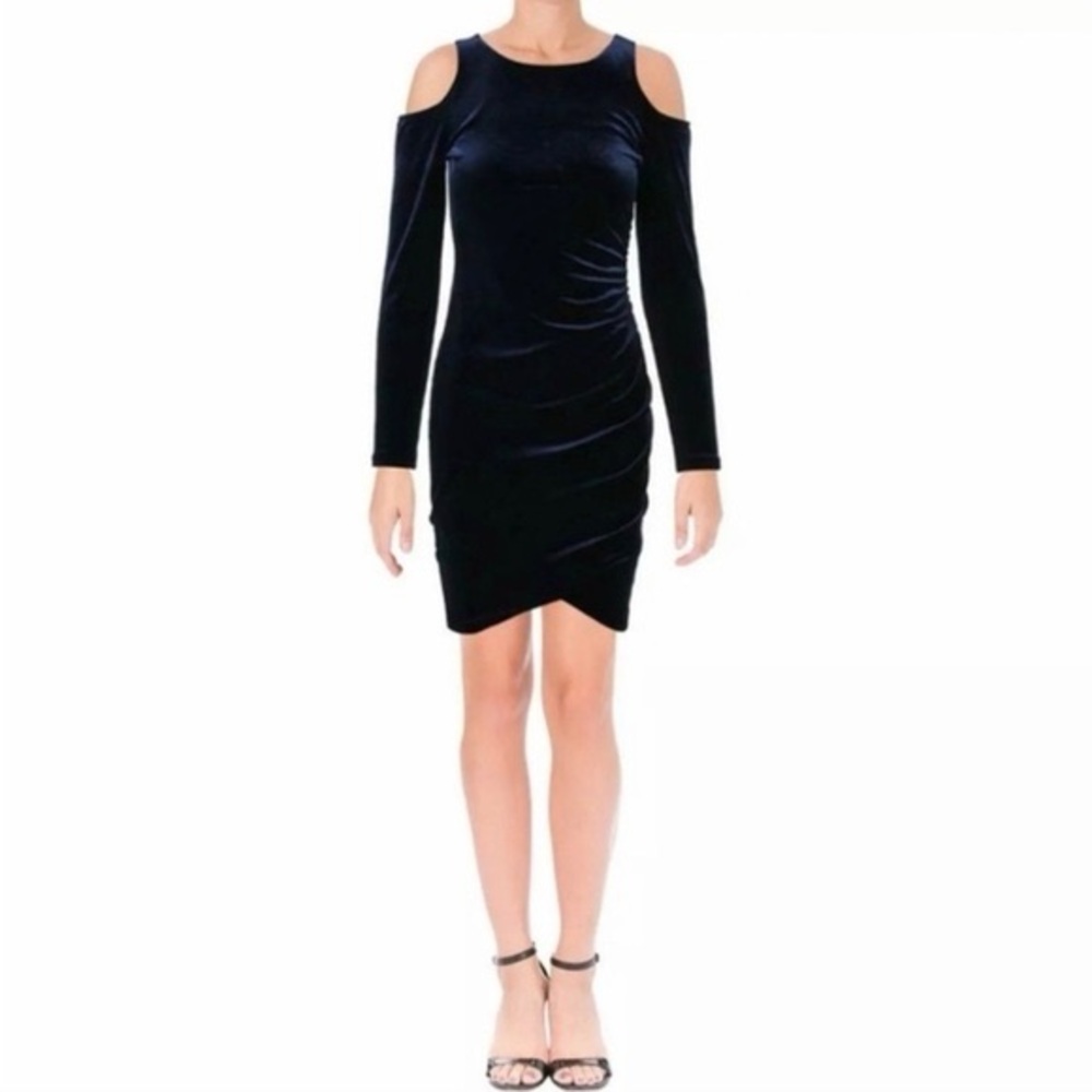 Aqua Women’s Navy Cold Shoulderlder Velvet Bodycon Cockt Dresss